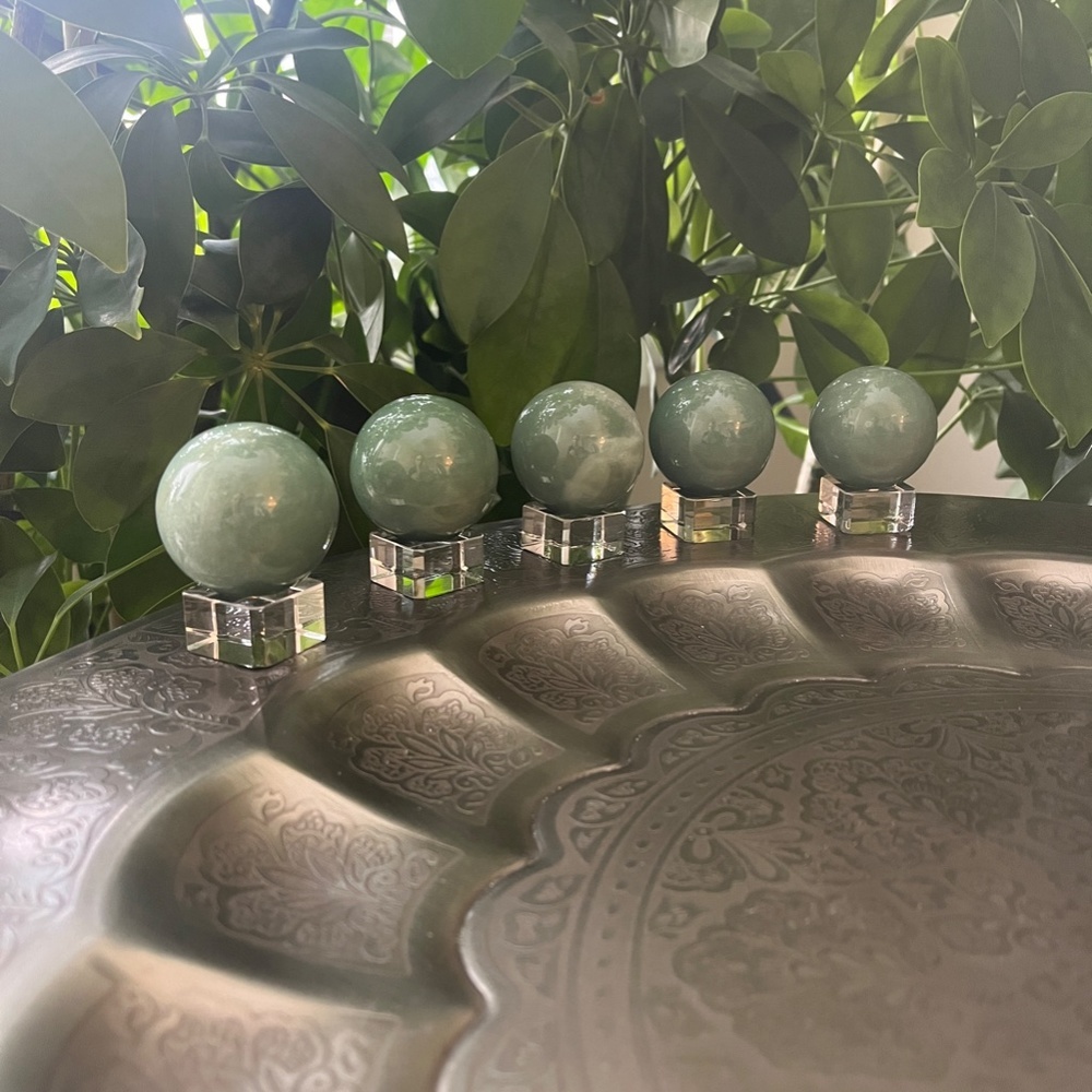 (One) Green Aventurine Sphere - Picture 2 of 3